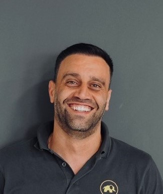 Sandor Sharif, Facility Manager at Fresco Farma